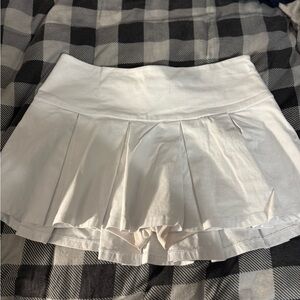 Garage White Pleated Skort